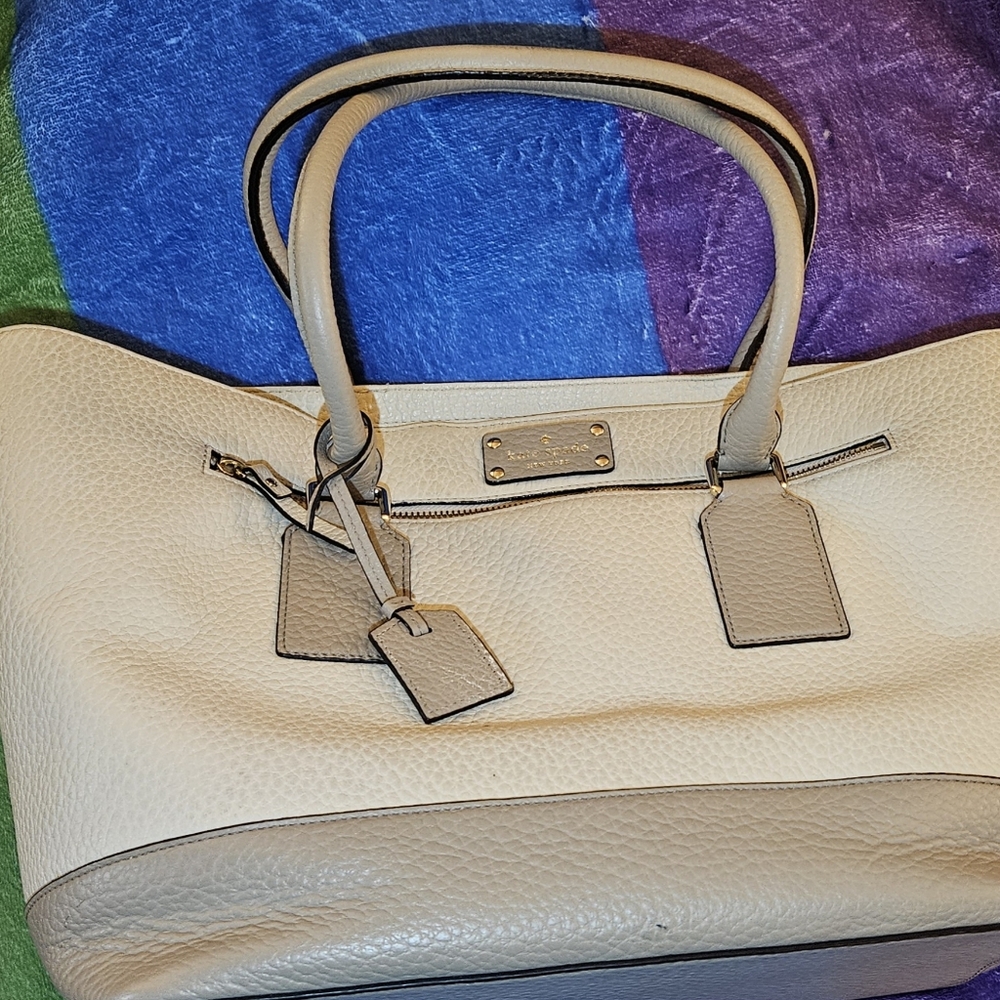 ✨Low Start ✨Kate Spade Cream and Tan Satchel